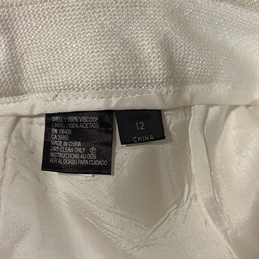Tahari Pants Suit - Picture 10 of 11